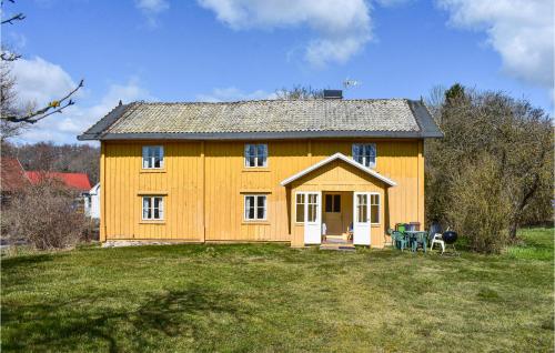 3 Bedroom Beautiful Home In Ronneby