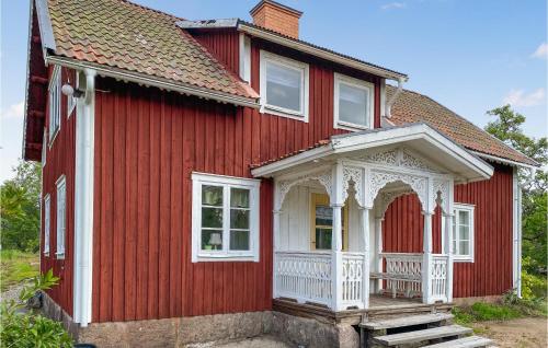 4 Bedroom Beautiful Home In Vimmerby